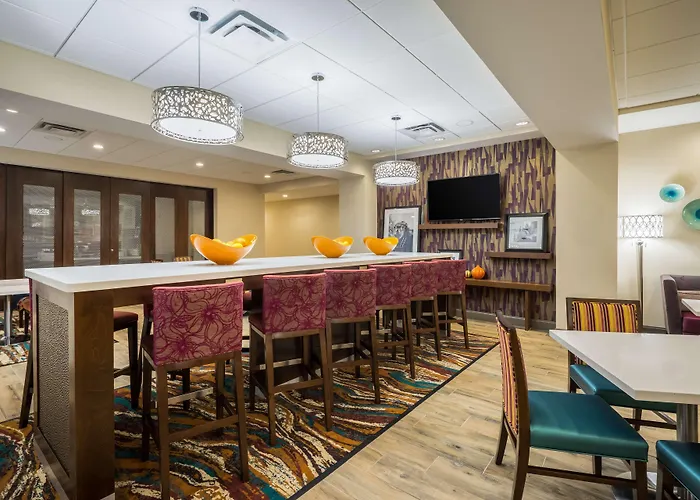 Hampton Inn Newport